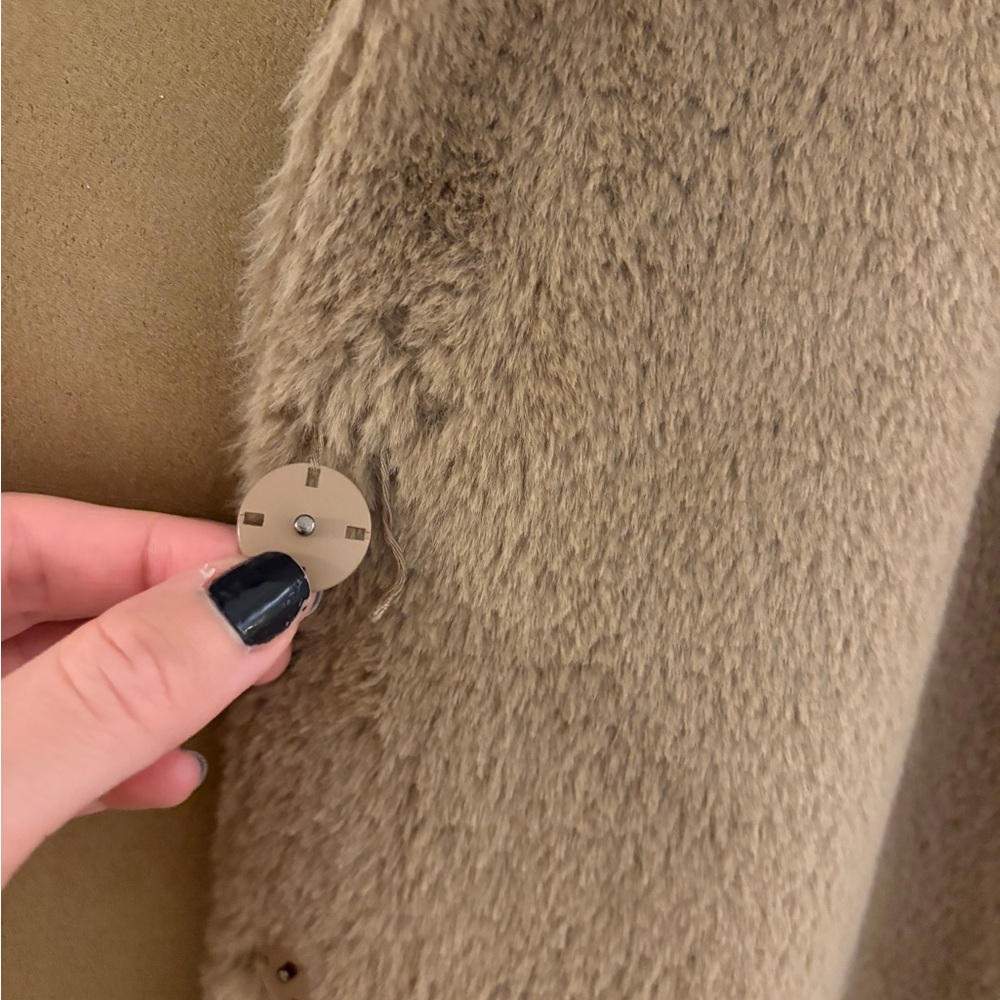 Zara reversible faux fur Hooded Coat - Picture 8 of 11